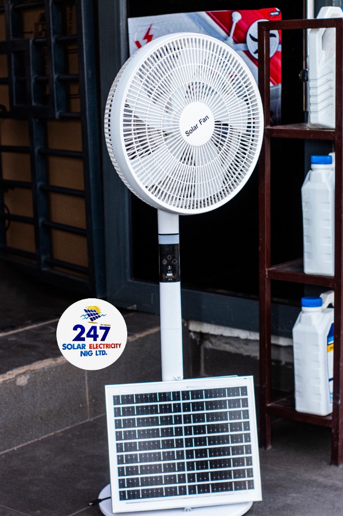 16" Solar Rechargeable Standing Fan